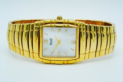 Piaget Tanagra 18K Yellow Gold Watch W/Mother of Pearl Dial