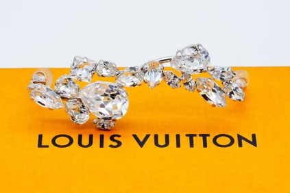 Louis Vuitton FW 2022 Runway Crystal Ear Crawler