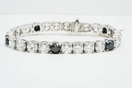 22.85ctw Lab Grown Diamond and 6.95ctw Black Diamond Bracelet