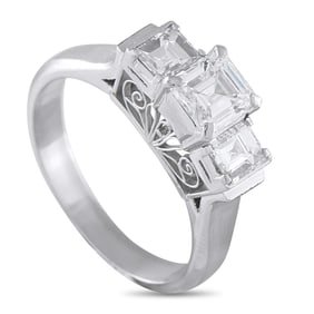 1.30ctw Diamond and Platinum 3-Stone Ring