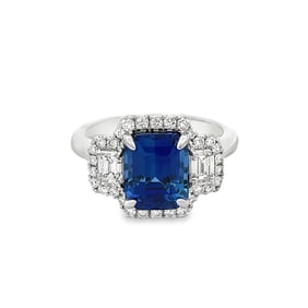 4.48ct Blue Sapphire, 0.80ctw Diamond and Platinum Ring
