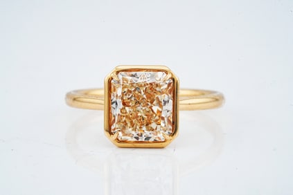 3.00ct GIA Certified VVS2/U-V Diamond and 18K Ring