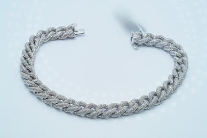 5.25ctw Diamond and 18K 7mm Wide Cuban Link Bracelet