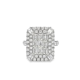 3.20ctw Diamond and Platinum Ring