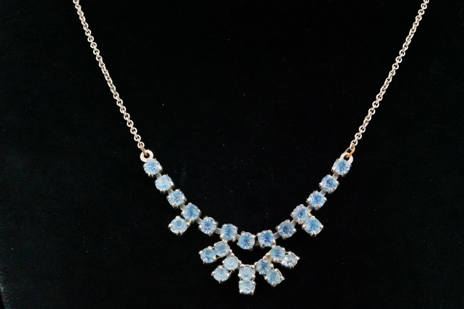 Marilyn Monroe Personally Owned Blue Rhinestone Necklace: Marilyn Monroe Personally Owned Blue Rhinestone Necklace with Silver Tone Chain Acquired From Inez Melson W/Letter of Provenance - Offered here is a striking blue rhinestone necklace personally owned