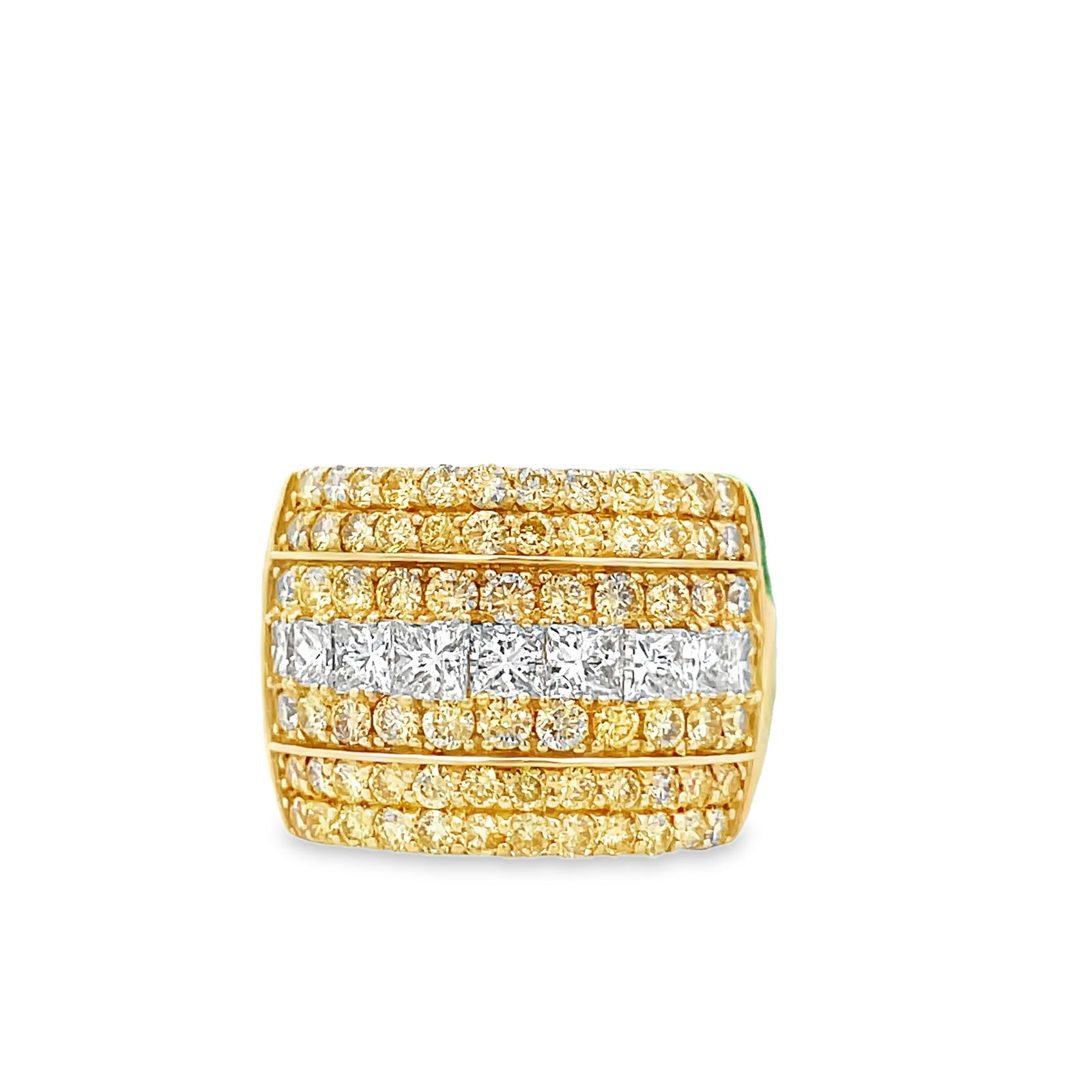 3.00ctw Diamond and 14K Yellow Gold Ring: 3.00ctw SI1-SI2 Yellow and White Diamond and 14K Yellow Gold Ring - This item will come with a $9500 insurance valuation report in the winning bidder's name by a graduate appraiser. Bold and richly de