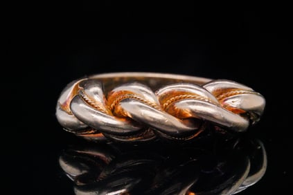 Solid 14K Yellow Gold Vintage Chain Motif Ring