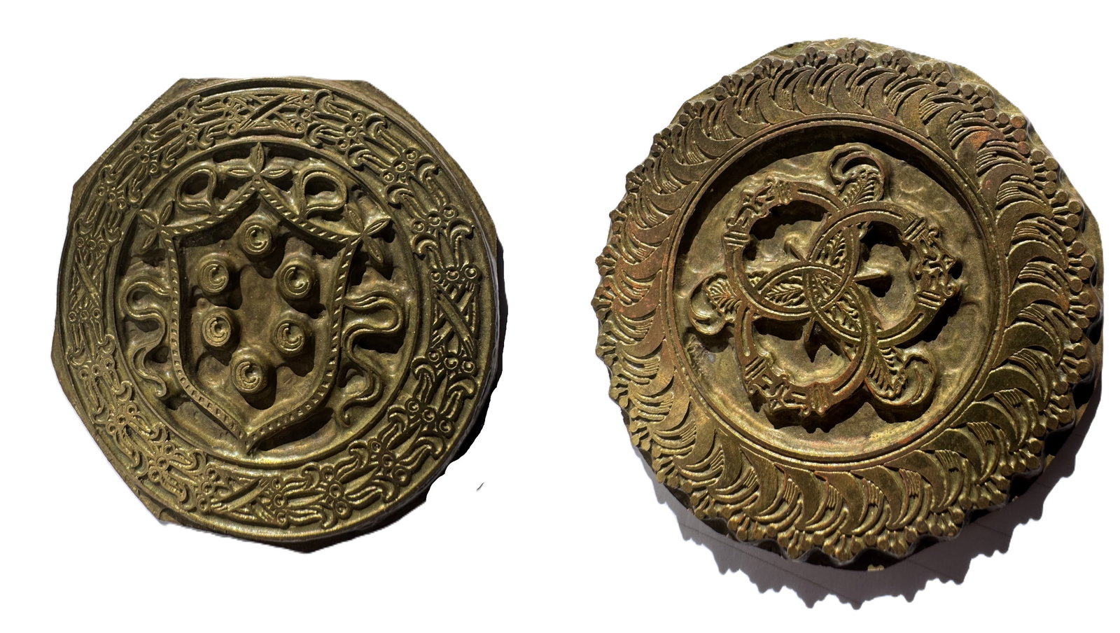 Medici Family One of a Kind Crest and Three Virtues Coins: Medici Family One of a Kind Family Crest and Three Virtues Coins Circa 1920 - A rare and historically inspired pair of early 20th century jewelry coins, dating to circa 1920, each celebrating one of t