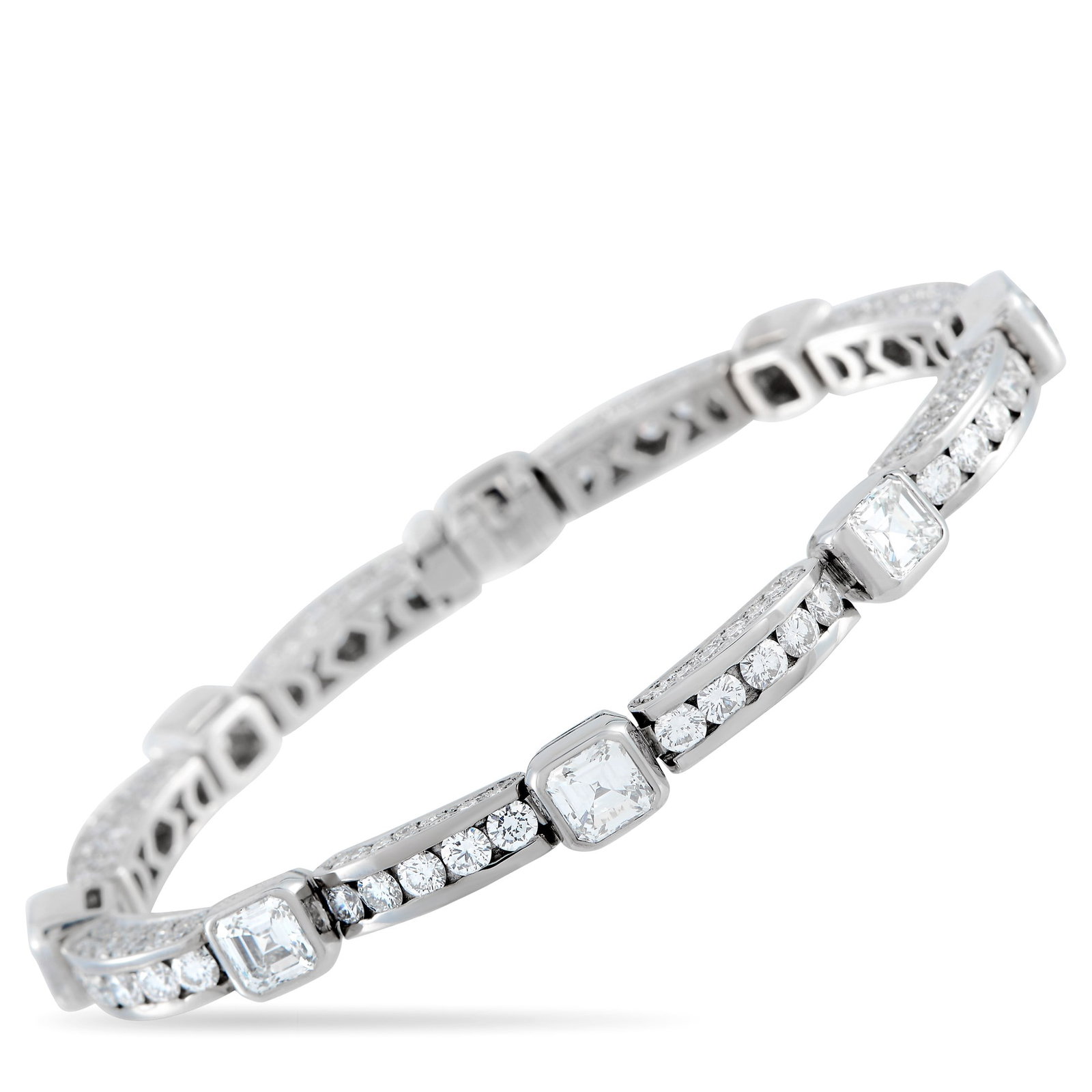Graff 14.77ctw Diamond and 18K White Gold Bracelet: Graff 14.77ctw Diamond and 18K White Gold 7" Bracelet W/Box and Papers - Exuding timeless sophistication and peerless craftsmanship, this extraordinary bracelet by Graff Diamonds is a shining example