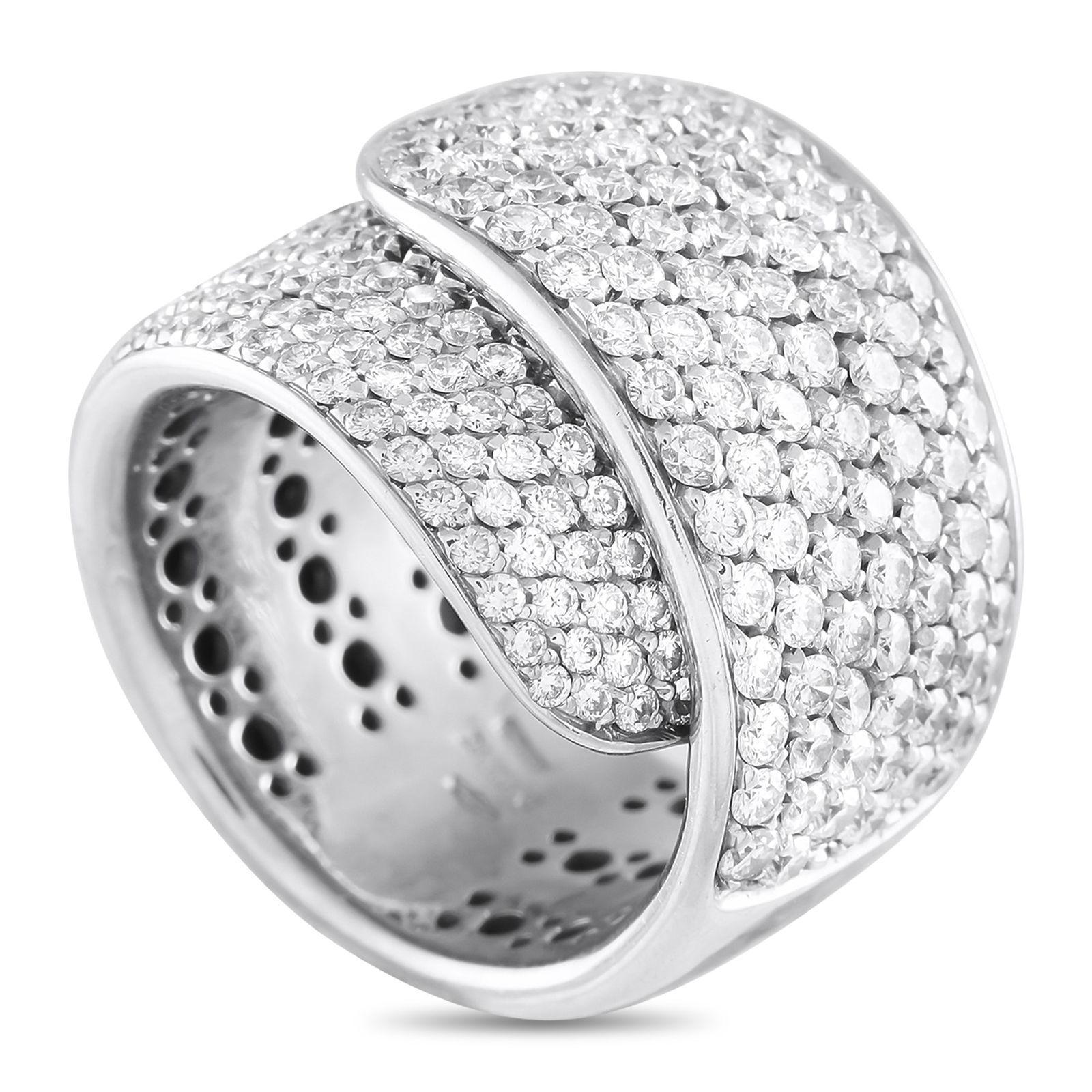 Damiani 3.25ctw VS1-VS2/F-G Diamond and 18K Ring: Damiani 3.25ctw VS1-VS2/F-G Diamond and 18K White Gold Ring - Bold and modern with unmistakable Italian elegance, this Damiani ring showcases a sculptural wrapped design in luminous 18K white gold. Th