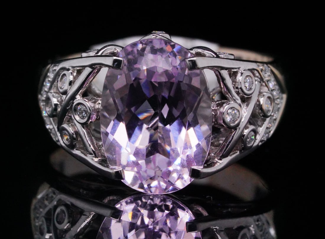 4.50ct Kunzite, 0.25ctw Diamond and 18K White Gold Ring (1 of 6)
