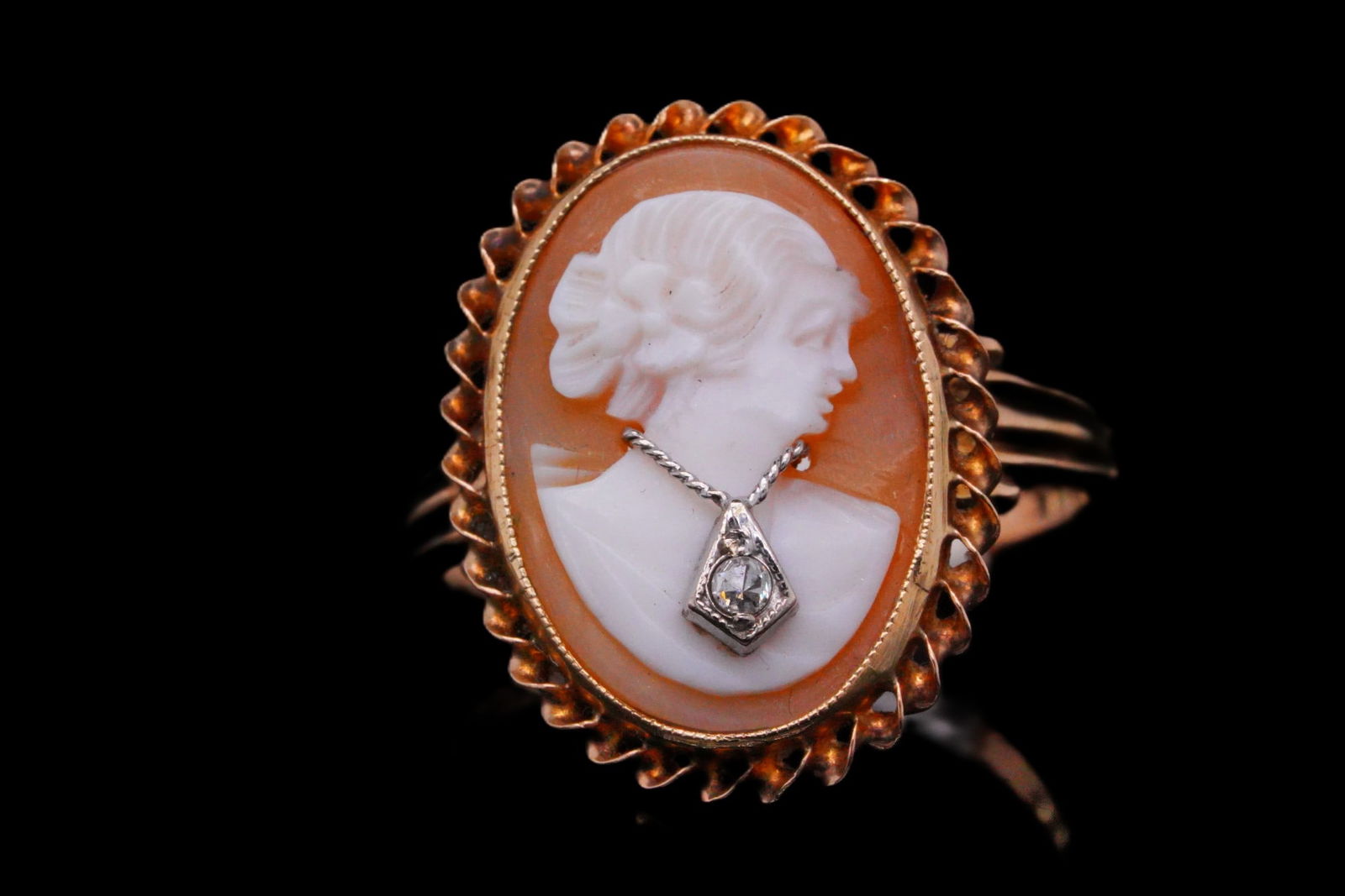 Vintage Carved Shell Cameo and 14K Ring W/Diamond (1 of 7)