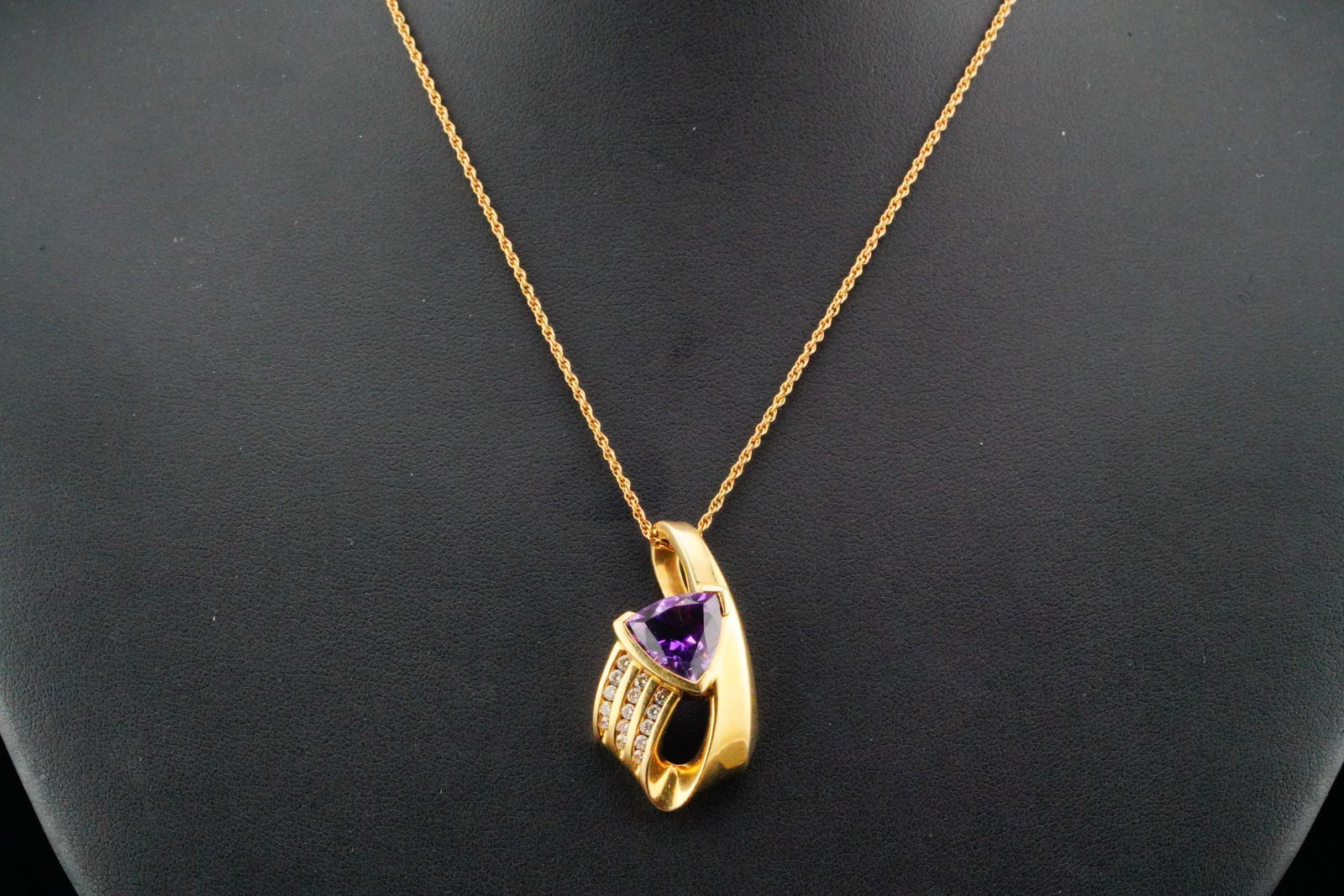 4.00ct Amethyst, 0.25ctw Diamond and 14K 20" Necklace (1 of 9)
