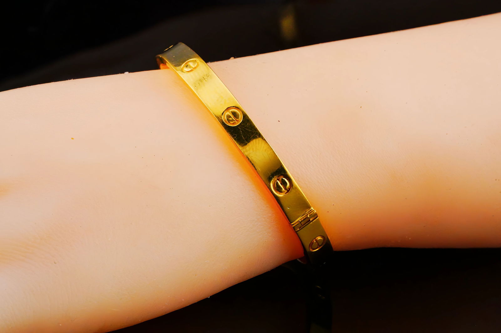 Solid 22K Yellow Gold Bangle Bracelet - 3