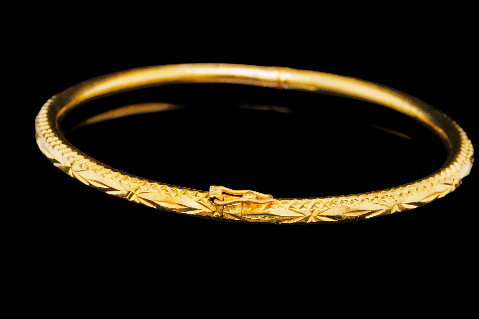 Solid 21K Gold Bangle Bracelet - 6