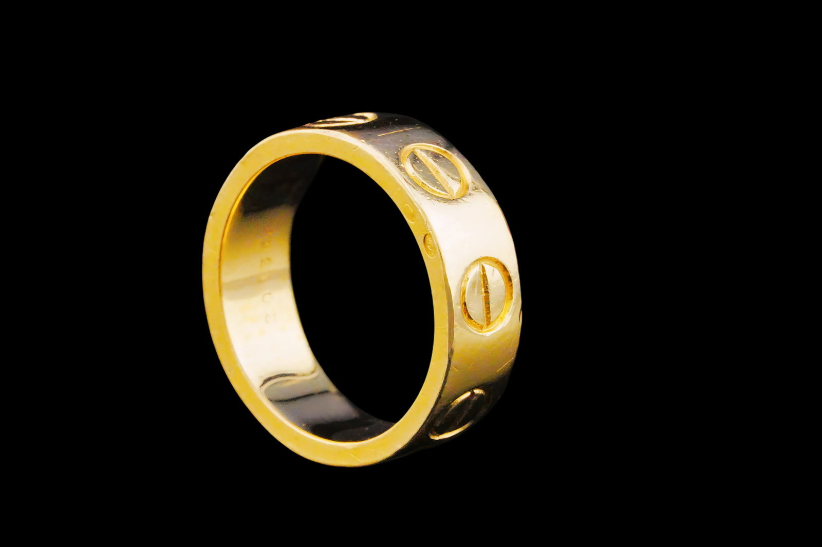 Solid 18K Yellow Gold Ring - 4