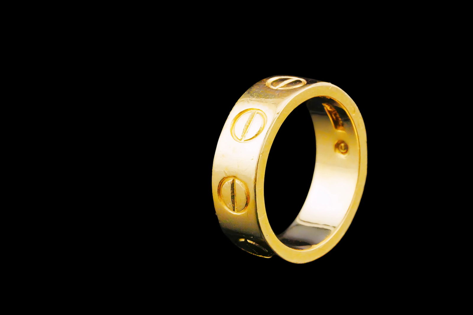 Solid 18K Yellow Gold Ring - 5