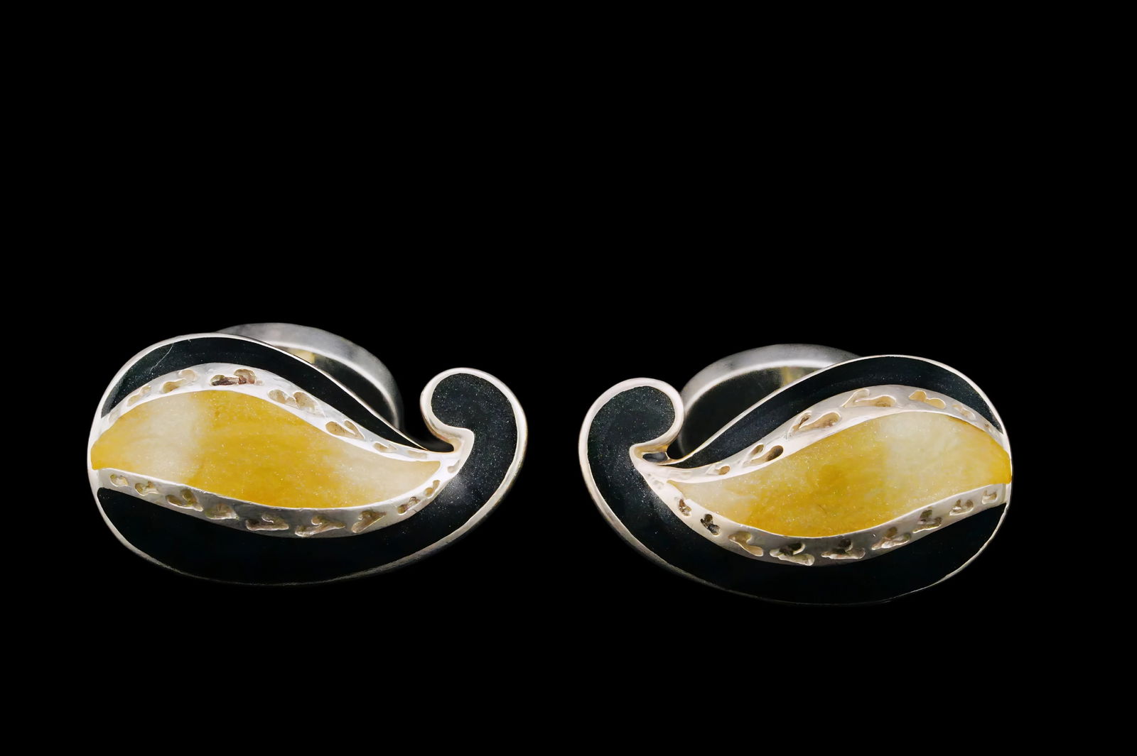 English Sterling Silver and Enamel Paisley Cufflinks (1 of 5)