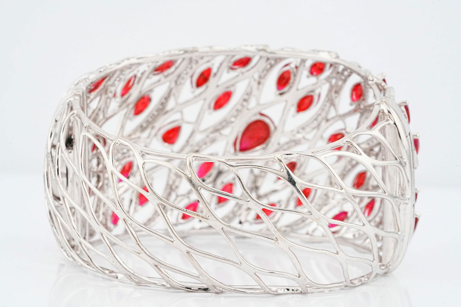 29.00ctw Ruby, 6.20ctw Diamond and 18K Bangle - 6