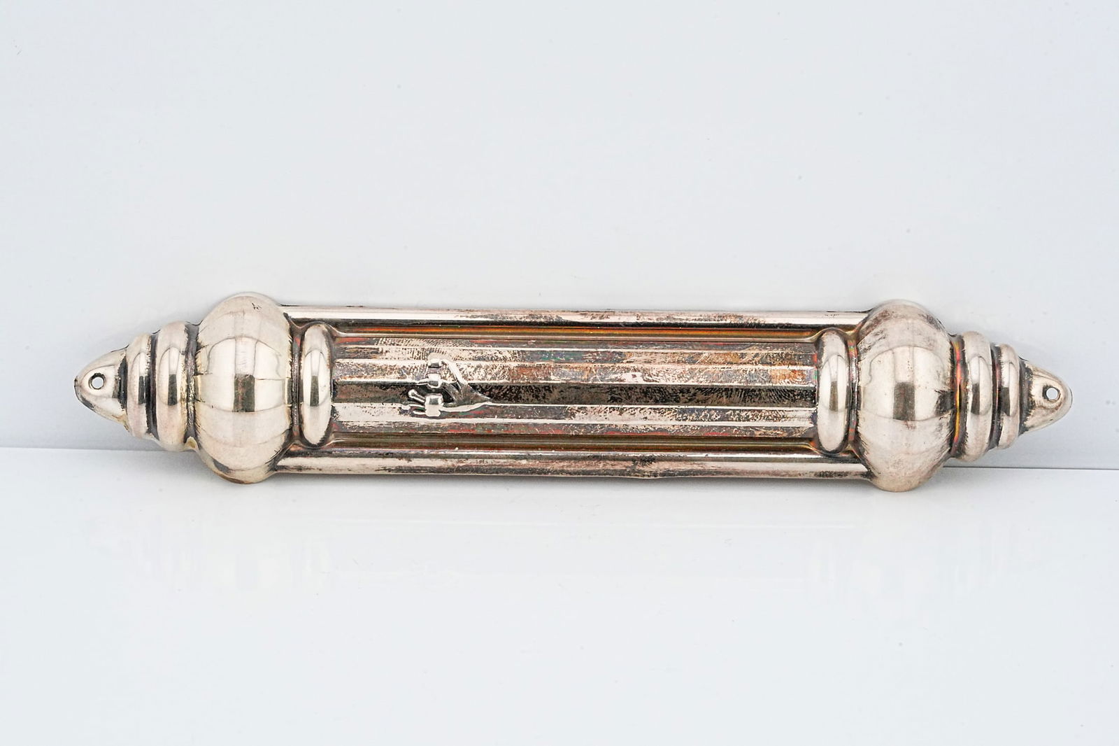 Vintage Sterling Silver Mezuzah Case W/Hebrew Shin: Vintage Sterling Silver Mezuzah Case W/Hebrew Shin Motif - A refined vintage sterling silver mezuzah case of sleek architectural columnar form, featuring a prominent applied Hebrew letter Shin to the