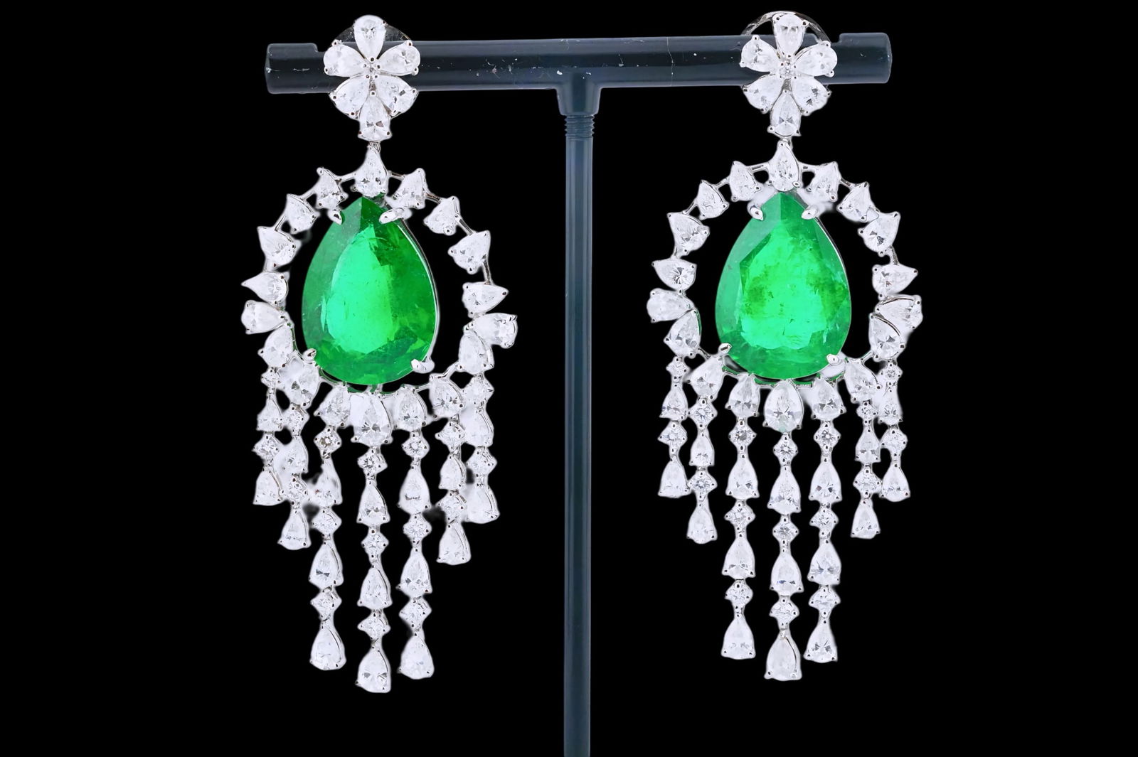 21.00ctw Emerald, 11.85ctw Diamond 18K 2.5" Earrings: 21.00ctw Emerald, 11.85ctw VS1-SI1/G-H Diamond and 18K White Gold 2.5" Chandelier Earrings - This item will come with a $149,500 insurance valuation report in the winning bidder's name by a graduate a