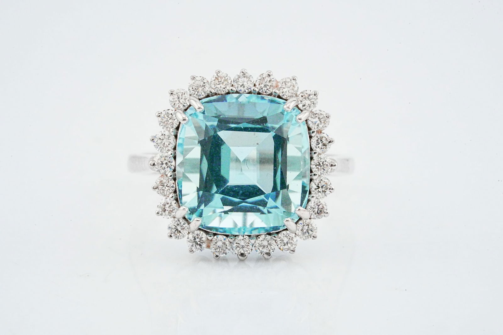 6.70ct Aquamarine, 0.60ctw Diamond and 18K Ring (1 of 6)