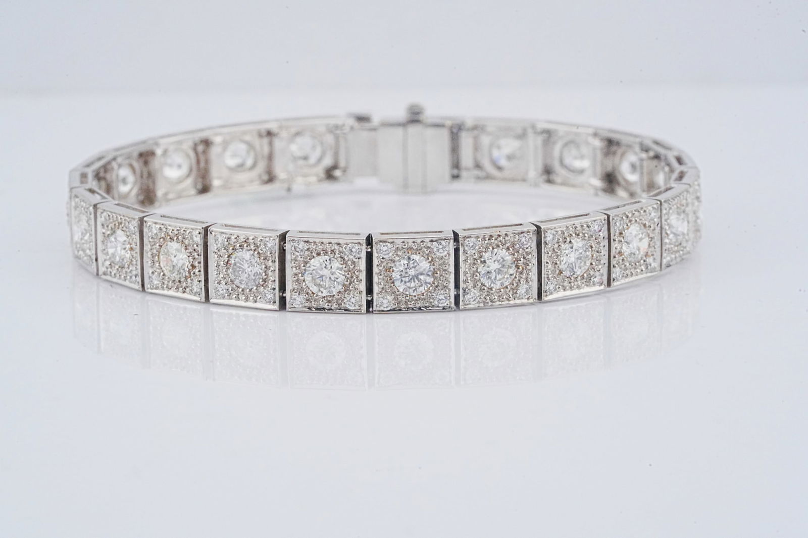 6.30ctw Diamond and 18K White Gold 7.25" Bracelet (1 of 6)