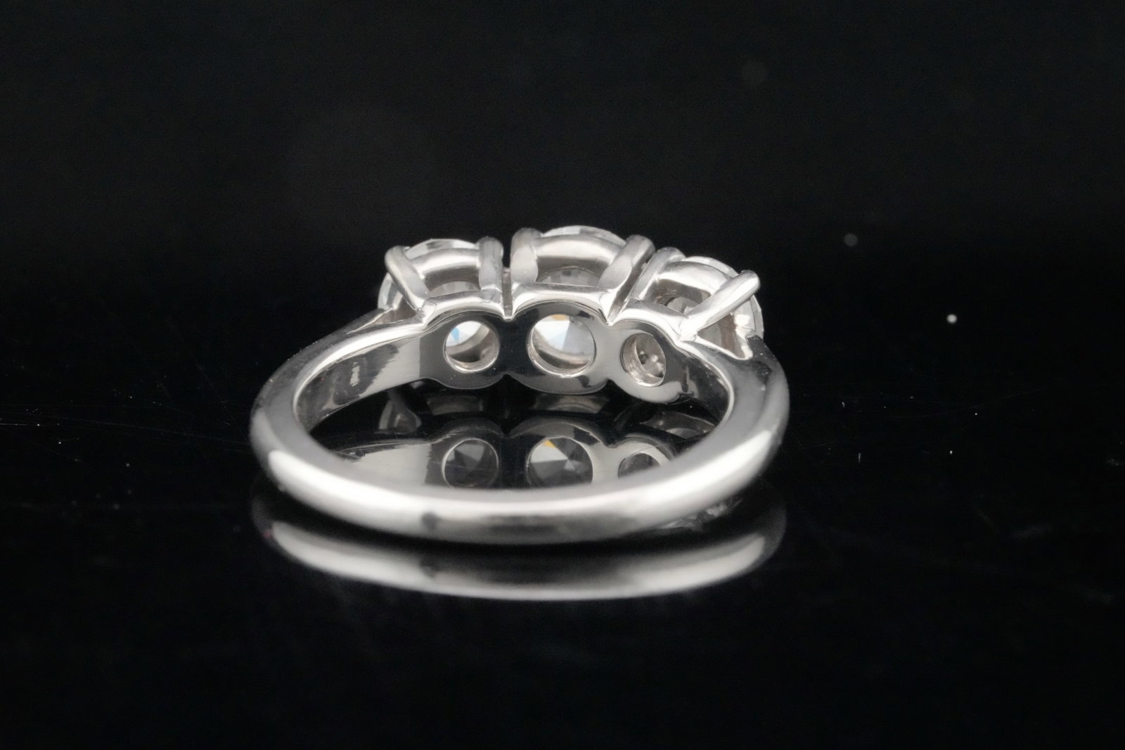 Tiffany & Co. 2.50ctw Diamond and Platinum Ring - 7