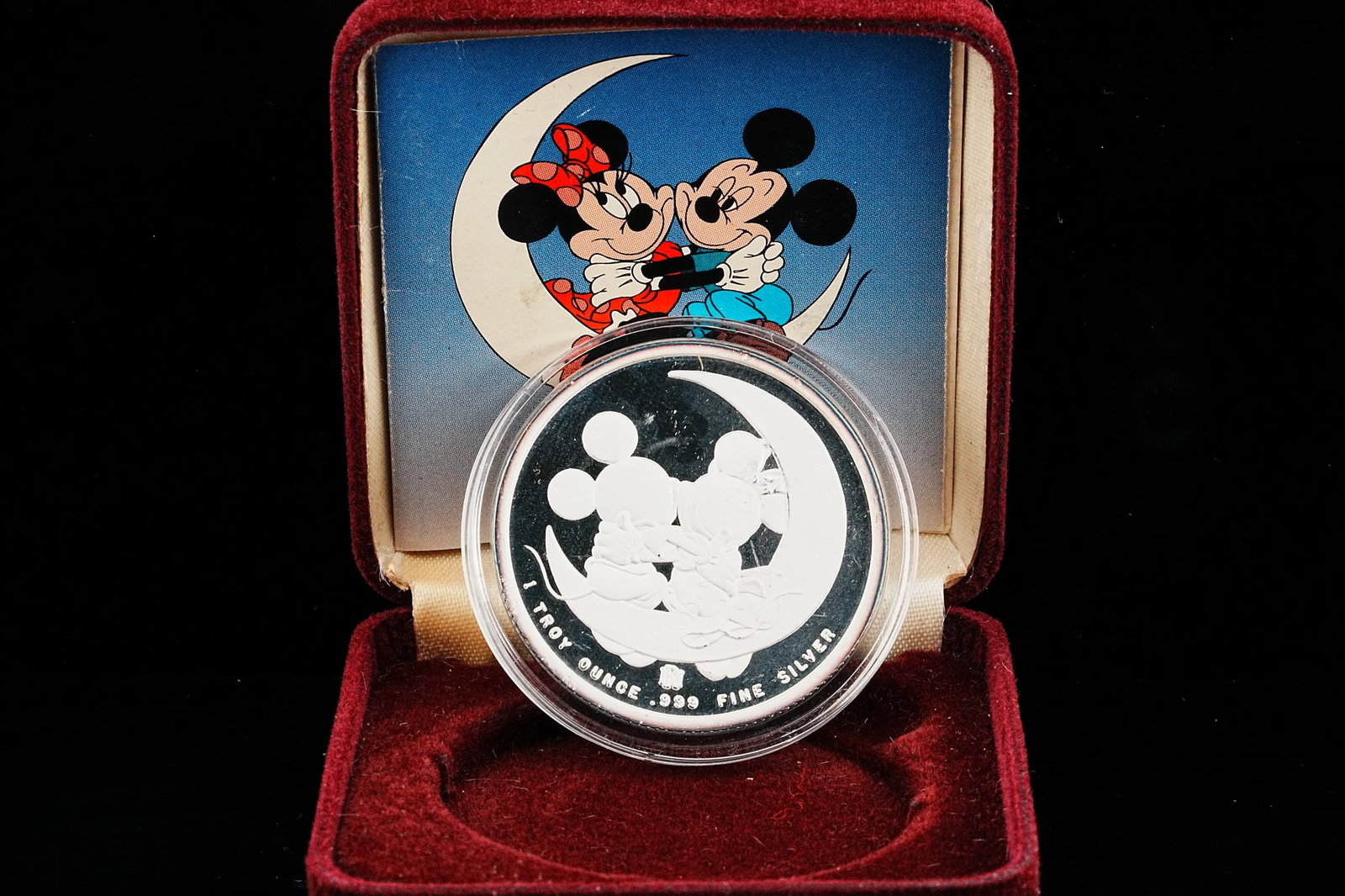 1989 Disney "Yours Forever" .999 Silver One Troy Oz Coin: Rarities Mint 1989 Disney "Yours Forever" .999 Fine Silver One Troy Ounce Coin W/Box and COA - The Rarities Mint 1989 Disney "Yours Forever" (Third Edition) .999 Fine Silver One Troy Ounce Coin is a b