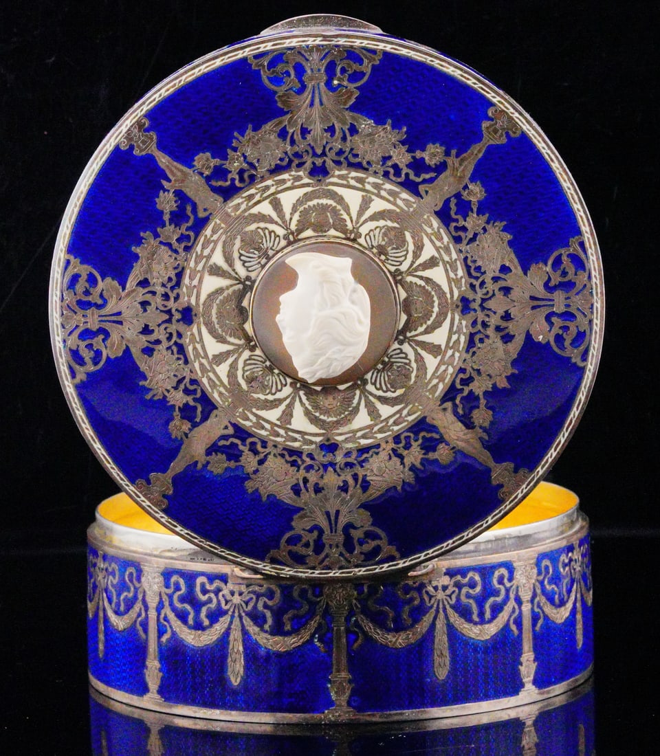 Solid Silver and Guilloche Enamel Round Box - 8