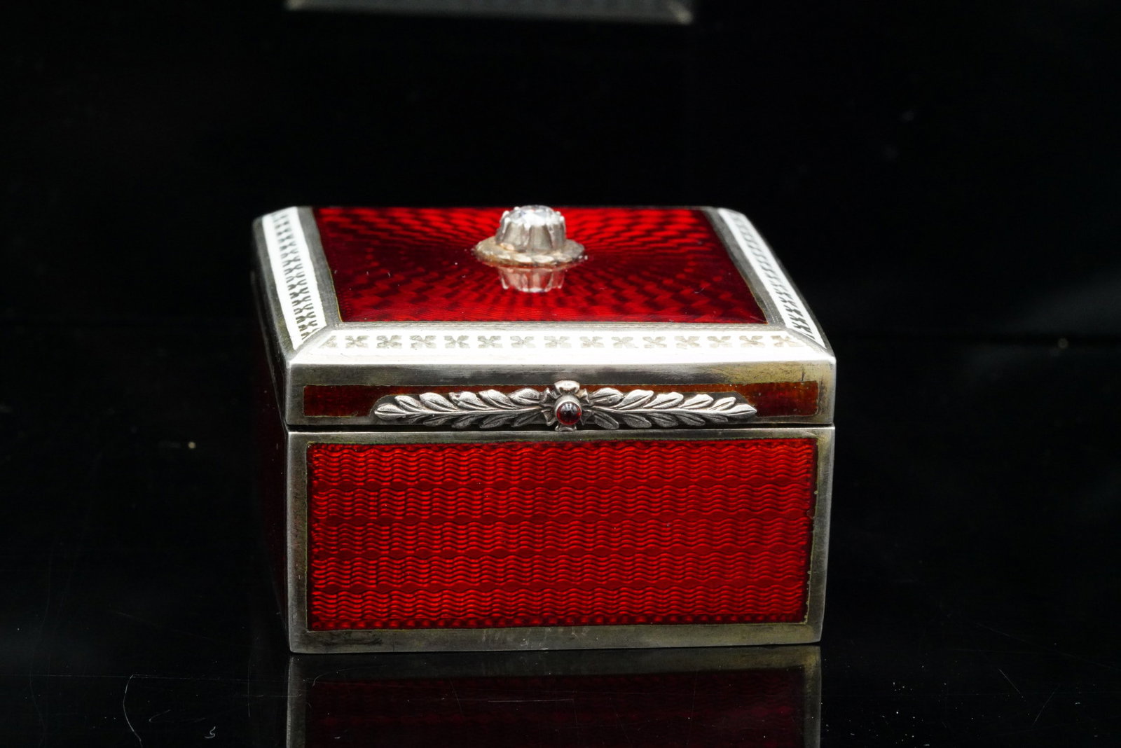 Guilloche Enamel, 0.50ct Diamond and Silver Pill Box: Red Guilloche Enamel, 0.50ct Mine Cut Diamond and Solid Silver Pill Box W/Fitted Box - This gorgeous piece is made of solid silver and is decorated with absolutely stunning burnt red guilloche enamel.