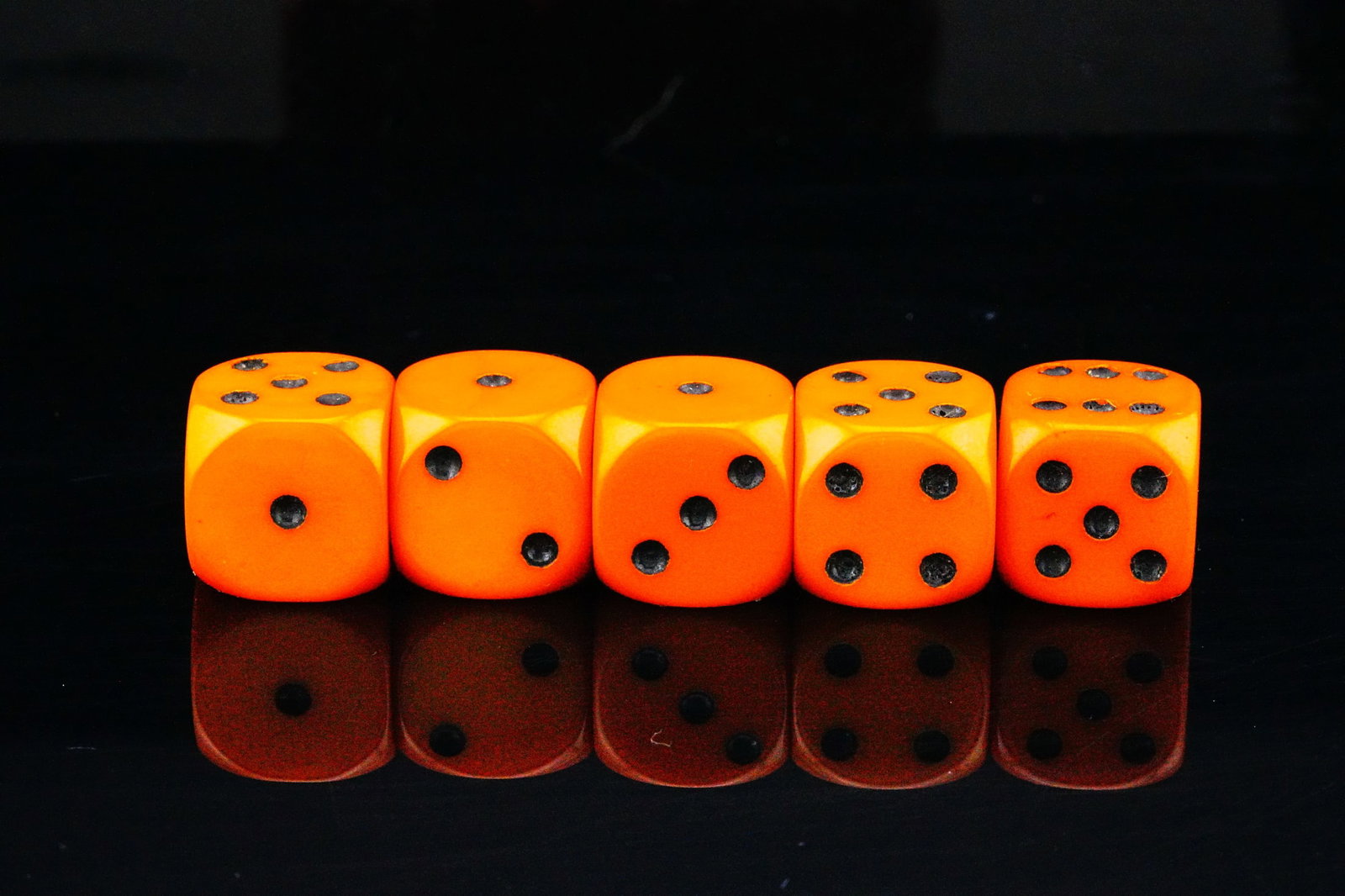 Set of (5) Vintage Czech Butterscotch Bakelite Dice: Set of (5) Vintage Czech Butterscotch Bakelite Dice - A charming and collectible set of (5) vintage Czech butterscotch Bakelite dice, embodying the warm character and enduring appeal of mid-century ga