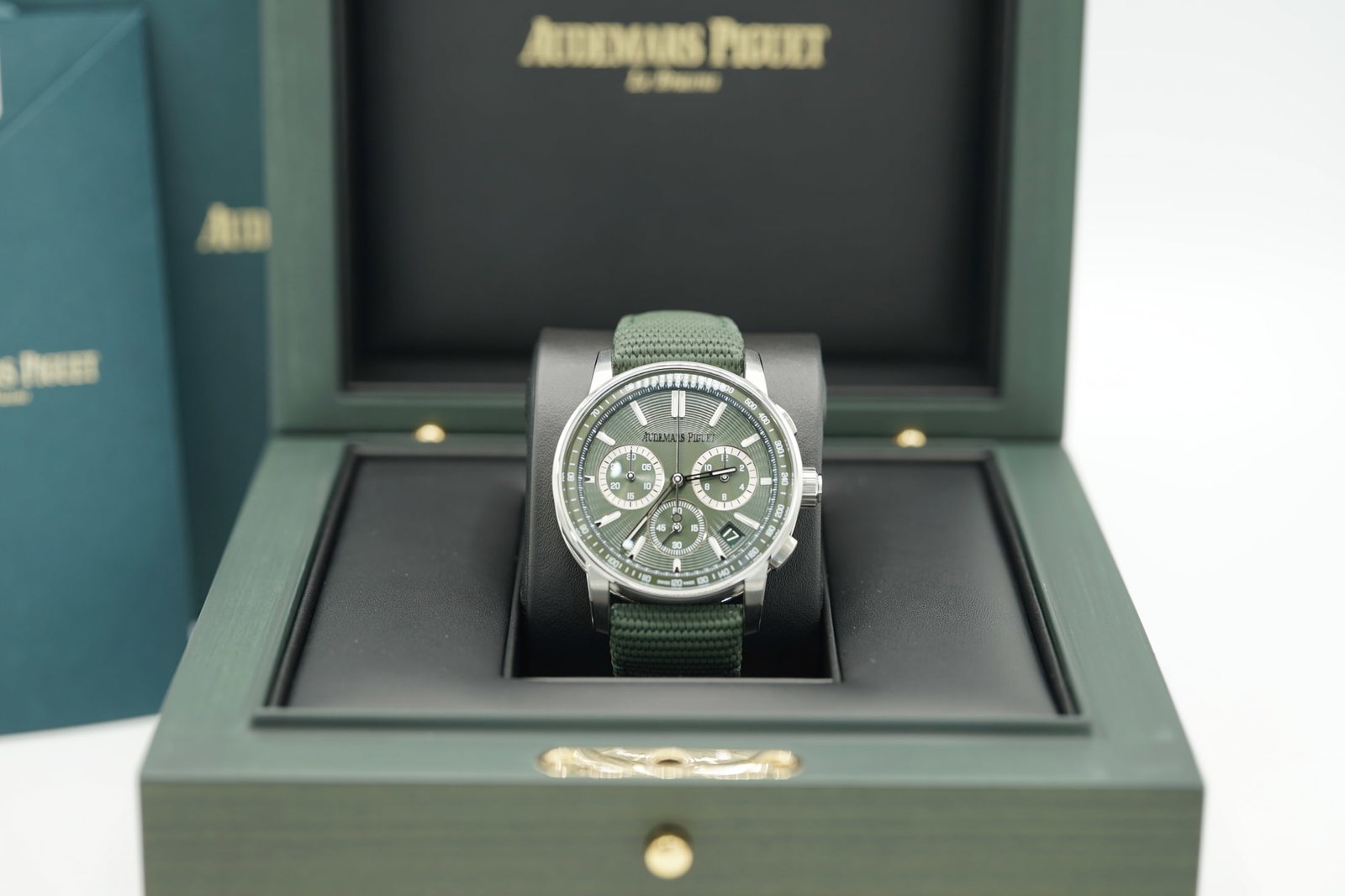 Audemars Piguet Code 11.59 Dark Green 41mm Watch (1 of 13)