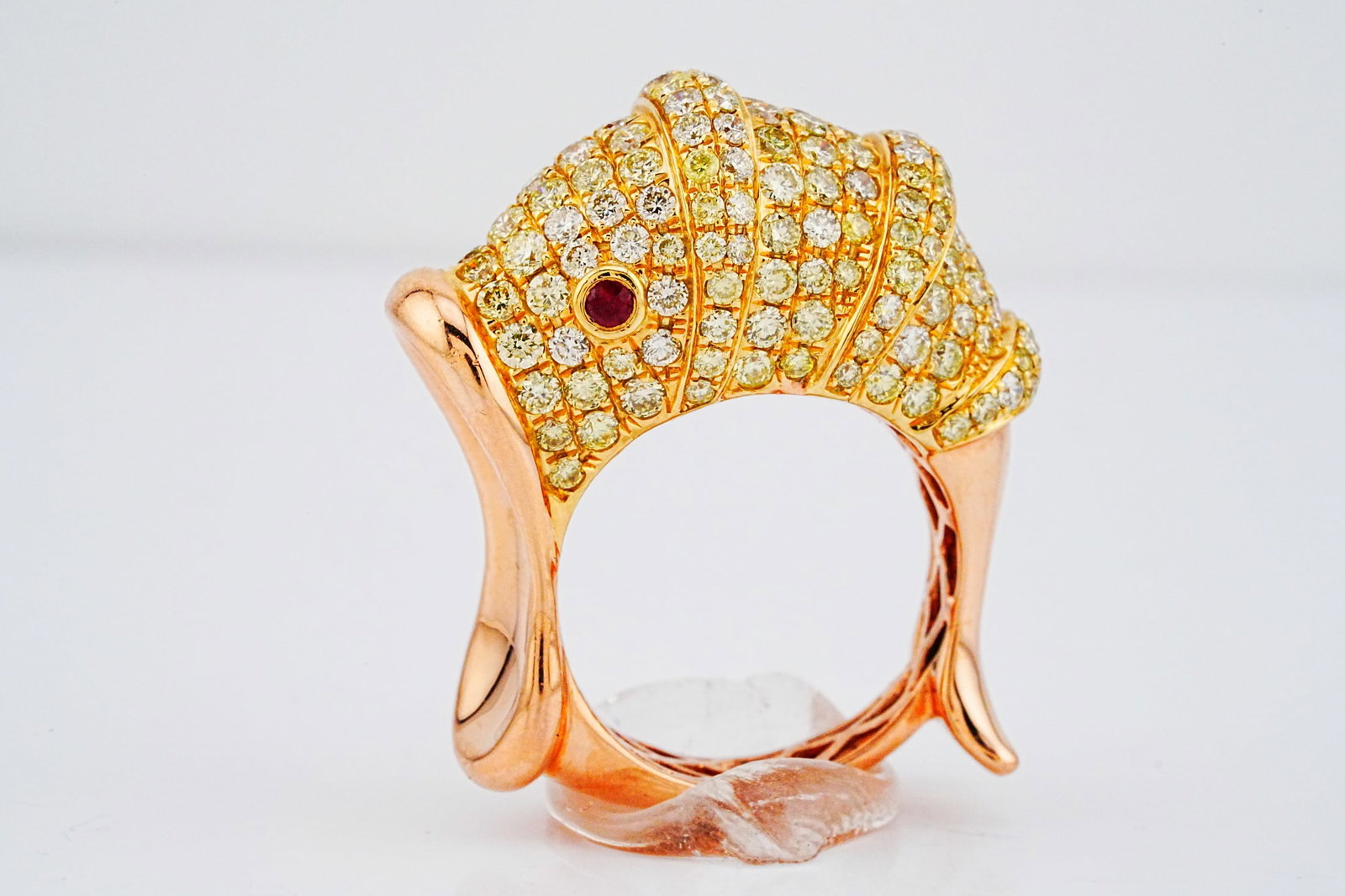 4.00ctw Yellow and White Diamond 14K Fish Ring (1 of 7)