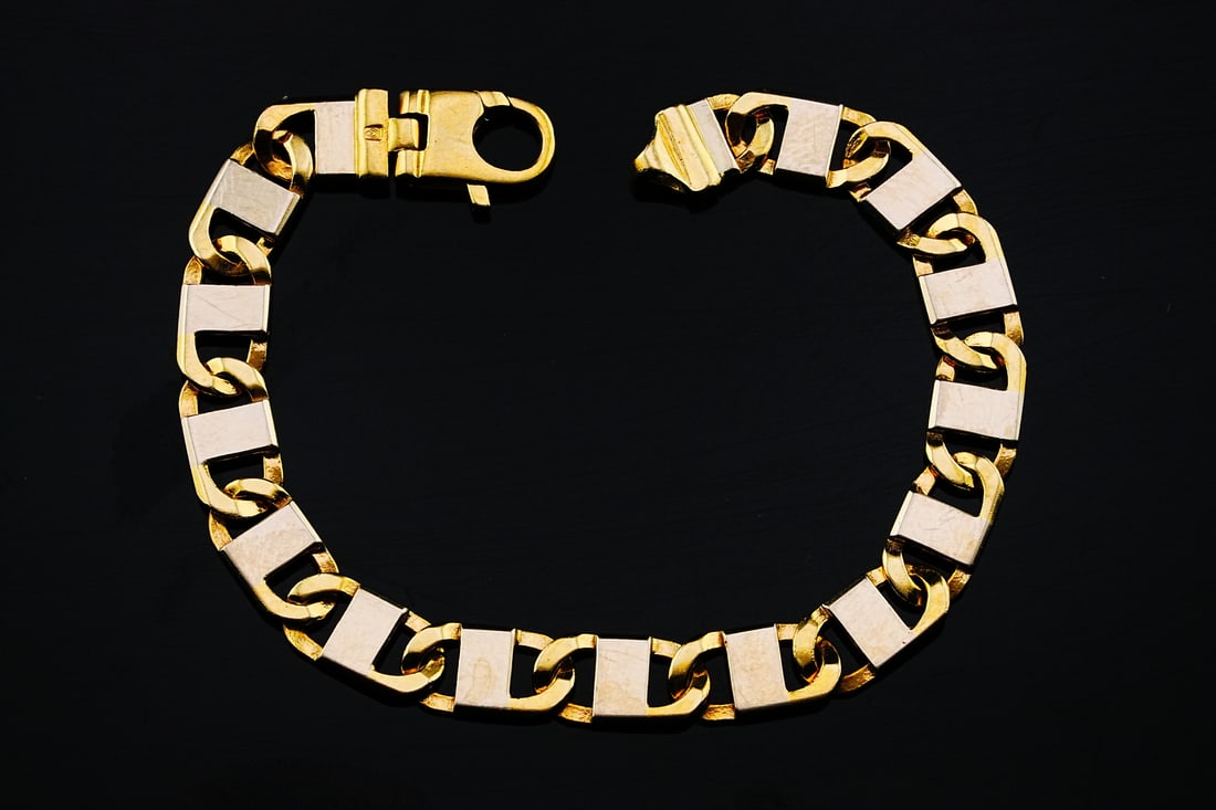 Solid 14K Yellow Gold 8.25" Flat Mariner Link Bracelet (1 of 5)