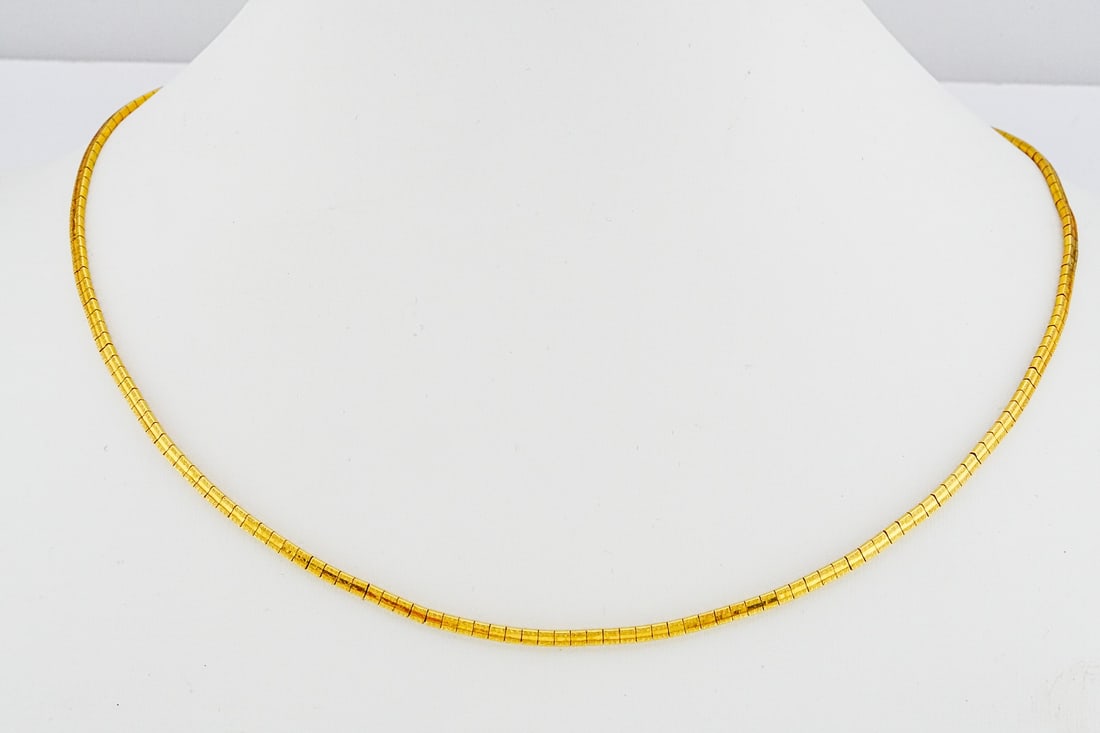 Solid 18K Yellow Gold 16.5" Necklace: Solid 18K Yellow Gold 16.5" Necklace - A necklace crafted in 18k yellow gold, measuring 16.5" in length and 2.2mm wide. Weight: 15.8 grams. AUCTION NOTE: This item comes from the estate of Prince Lore