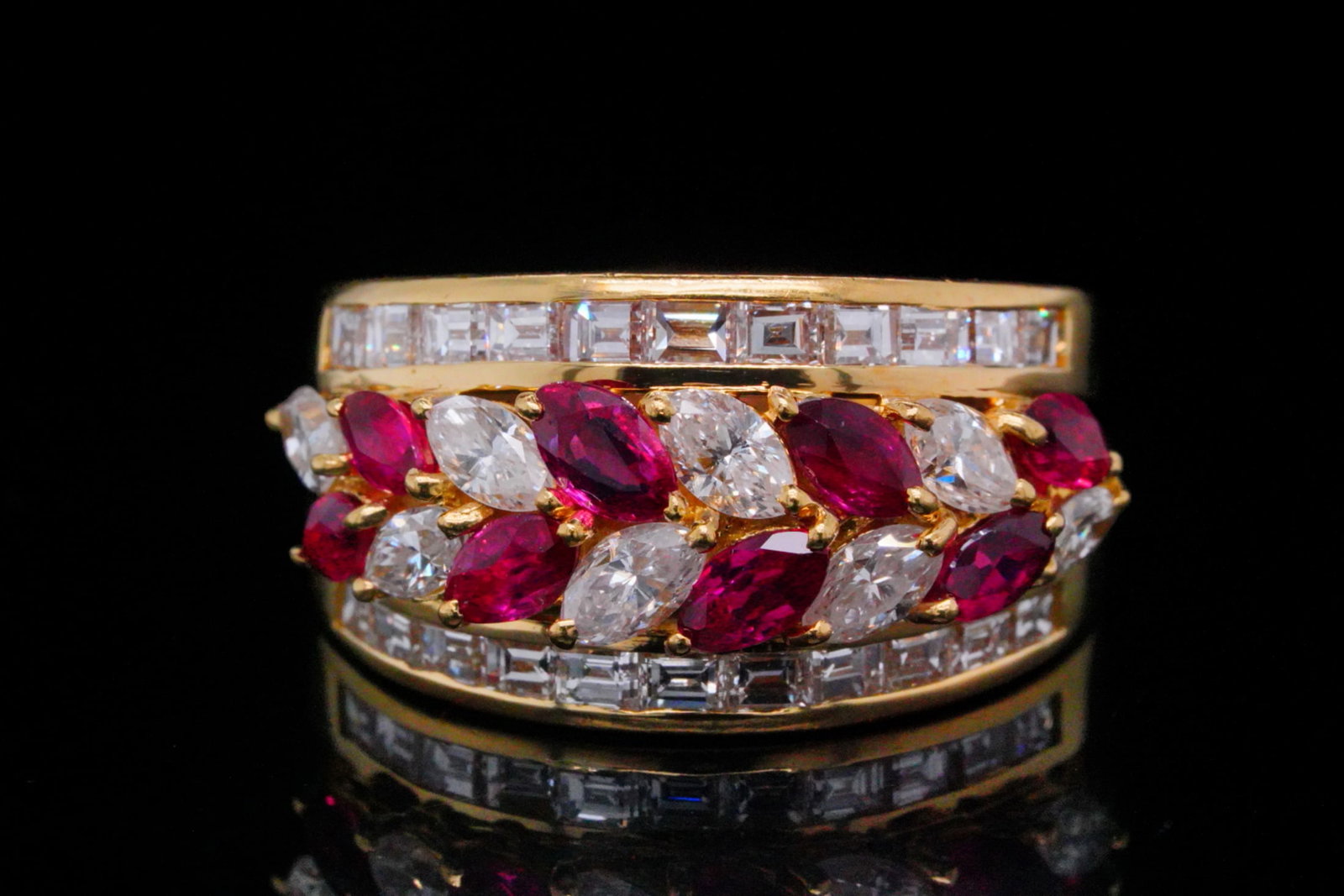 2.50ctw VS1-VS2/G-H Diamond, 1.00ctw Ruby and 18K Ring: 2.50ctw VS1-VS2/G-H Diamond, 1.00ctw Ruby and 18K Yellow Gold Ring - This item will come with a $6,500 insurance valuation report. This bold and elegant 18K yellow gold ring showcases approximately 2.