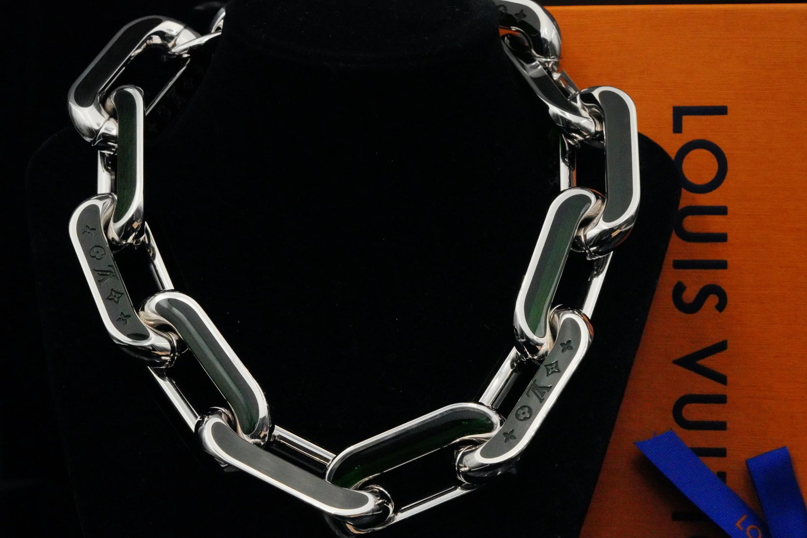 Louis Vuitton LV Edge Two-Tone Necklace GM W/Box: Louis Vuitton LV Edge Two-Tone Necklace GM W/Tag, Box and Dust Bag (Never Worn) - GUARANTEED AUTHENTIC. This stunning statement piece from Louis Vuitton showcases the house's iconic Monogram print in 
