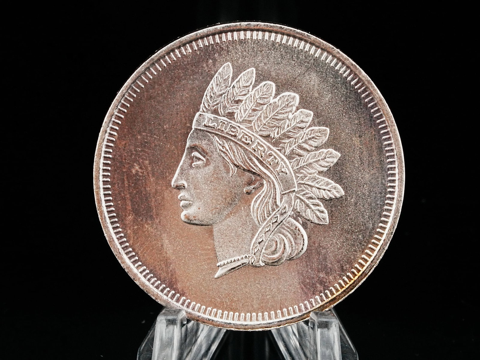 1 Troy Ounce .999 Fine Silver Liberty Round: 1 Troy Ounce .999 Fine Silver Liberty Round - A classic and highly recognizable 1 troy ounce .999 fine silver Liberty round, featuring the iconic Indian Head Liberty design inspired by historic Americ