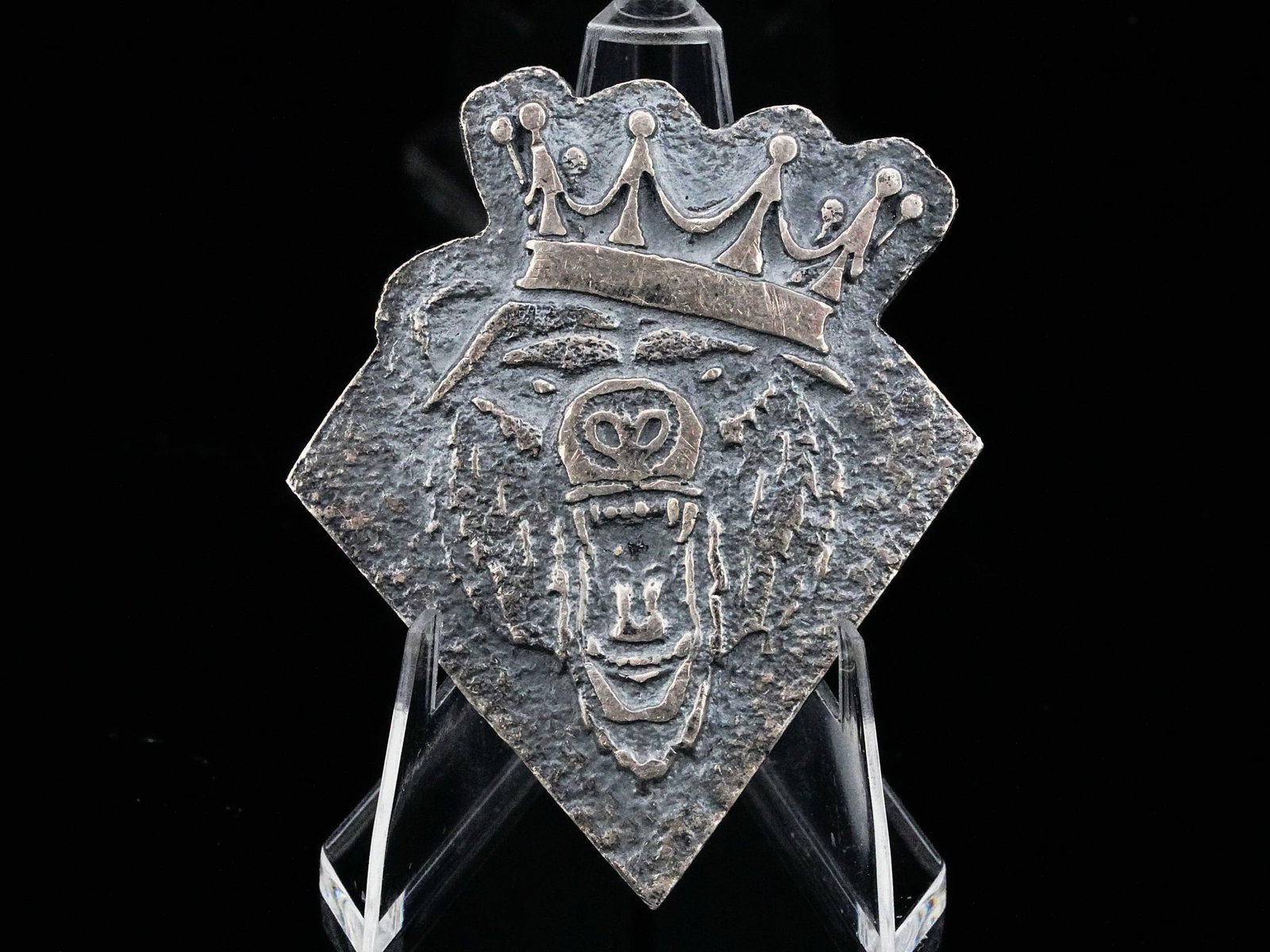 49.3 Gram .999 Fine Silver Behr Metals Cuddler Bar: 49.3 Gram .999 Fine Silver Behr Metals Cuddler Bullion Bar - With silver demand surging and physical bullion becoming increasingly sought after, this distinctive Behr Metals "Cuddler" is both a solid 