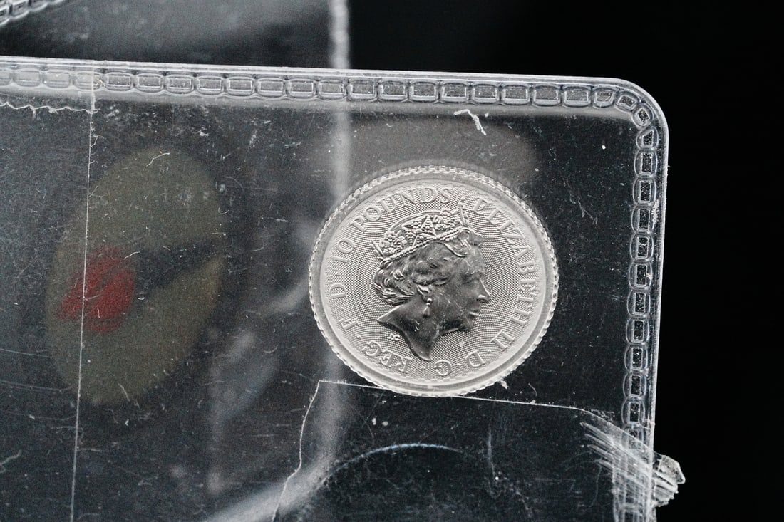 2022 British 1/10 Oz. .9995 Platinum Britannia Coin: 2022 British 1/10 Oz. .9995 Platinum Britannia Coin - This refined bullion coin from The Royal Mint features the timeless image of Britannia, a powerful symbol of strength and national pride. Struck