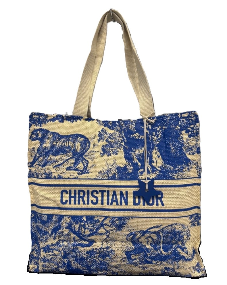 Dior Dioriviera Blue and Ivory Straw Tote Rare VIP Gift: Dior Dioriviera Blue and Ivory Straw Tote Rare VIP Gift Unopened - An exceptionally rare and highly coveted offering from the house of Dior, this Christian Dior Dioriviera tote embodies the effortless