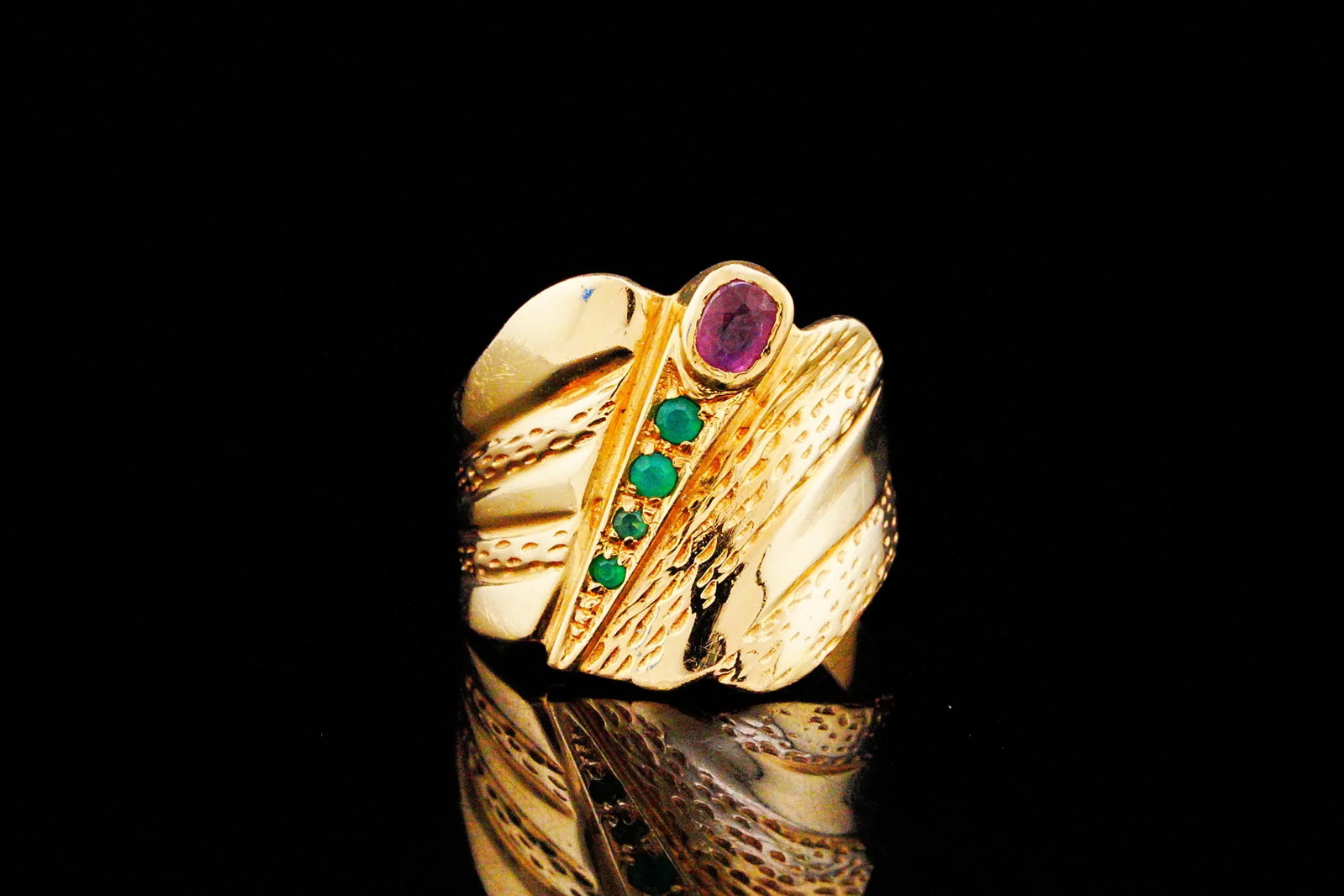 Italian 14K Gold, Pink Sapphire and Emerald Ring: Italian 14K Yellow Gold, 0.20ct Pink Sapphire and 0.15ctw Emerald Ring - Bold, sculptural, and unmistakably expressive, this distinctive Italian-crafted ring embodies the confident glamour of late 20t