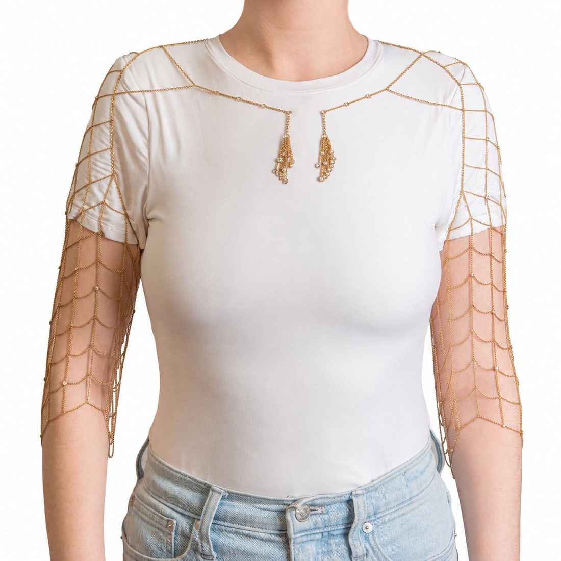 14.50ctw Diamond and 18K Yellow Gold Chainmail Shawl: 14.50ctw Diamond and 18K Yellow Gold Chainmail Shawl - A truly extraordinary statement piece, this remarkable chainmail shawl blends dramatic design with exceptional luxury. Crafted in 18K yellow gold