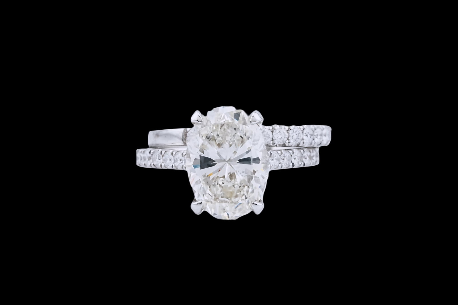 4.11ctw VS2-SI1/H-J Diamond 18K Ring Set W/3.18ct Diamond: 4.11ctw VS2-SI1/H-J Diamond and 18K White Gold 2-Piece Ring Set W/3.18ct GIA Certified Diamond - THIS ITEM WILL COME WITH A $125,000 INSURANCE VALUATION REPORT. A refined and elegant two-piece diamond
