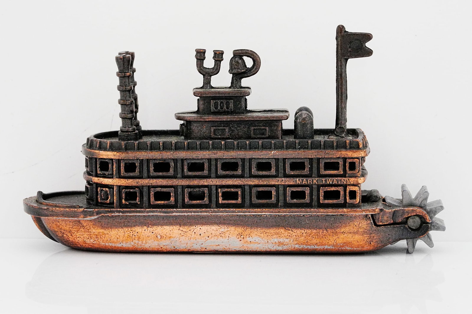 Vintage Mark Twain Riverboat Pencil Sharpener (1 of 5)