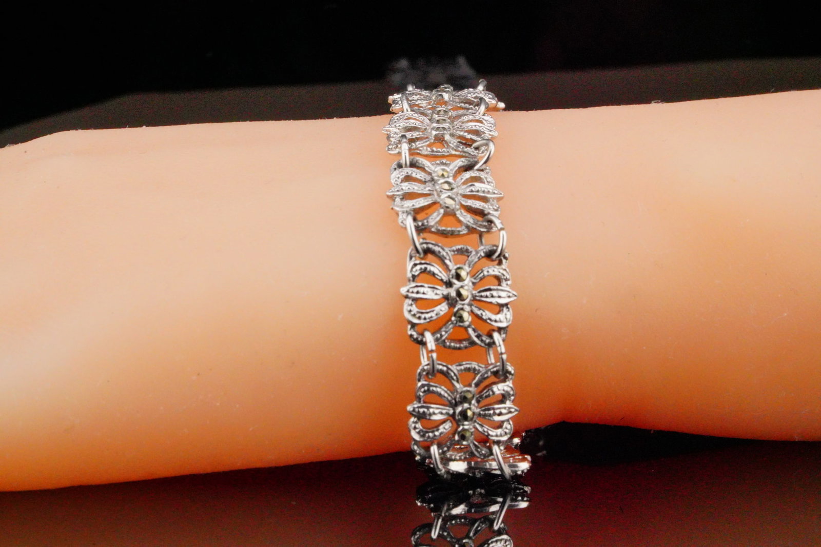 Marilyn Monroe Personally Owned Silver Tone Bracelet - 2
