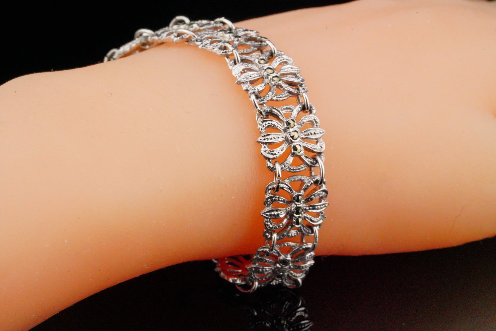 Marilyn Monroe Personally Owned Silver Tone Bracelet - 3