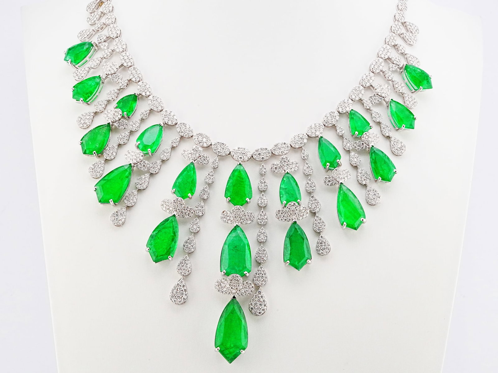 99.85ctw Emerald, 16.70ctw Diamond and 18K Necklace (1 of 6)