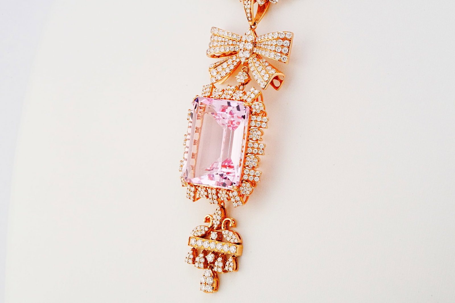 34.00ct Morganite, 22.20ctw Diamond and 18K Necklace - 4